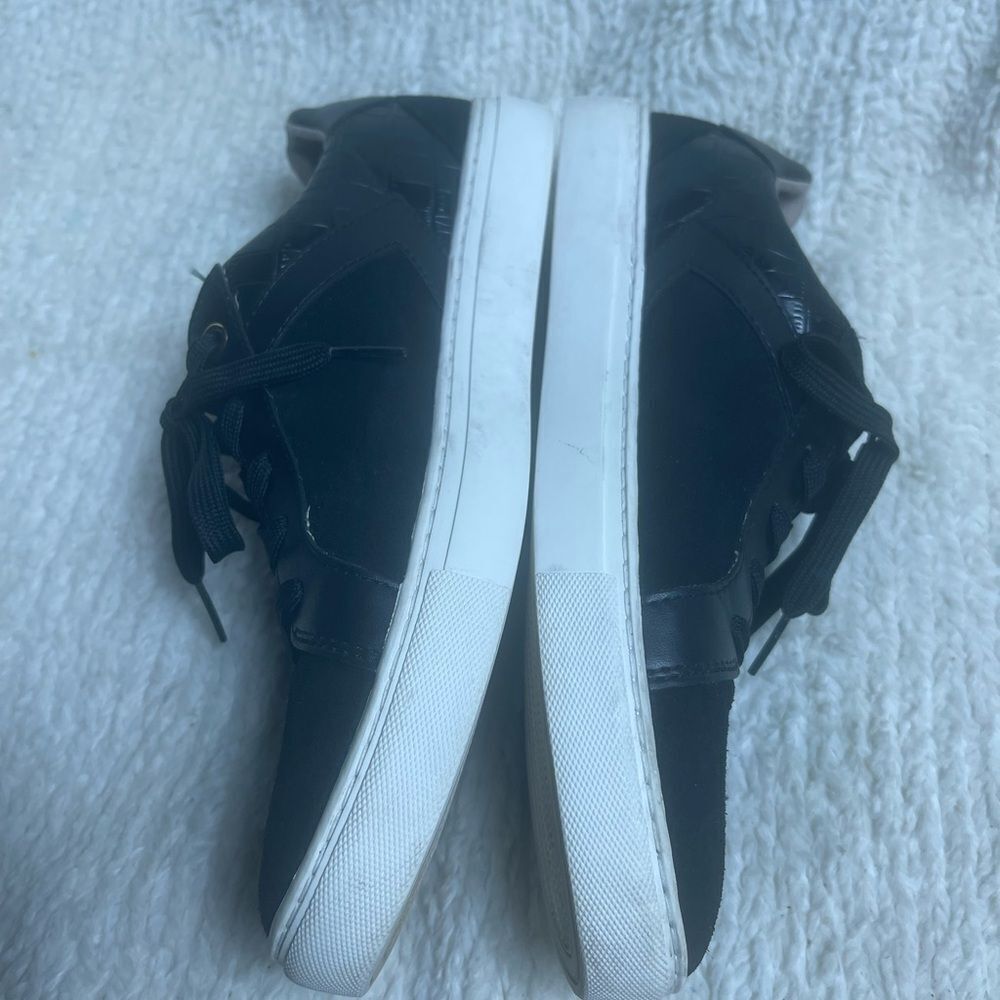 Kate Spade New York  leather black suede low top lace up sneakers SZ8.5B - Picture 5 of 8